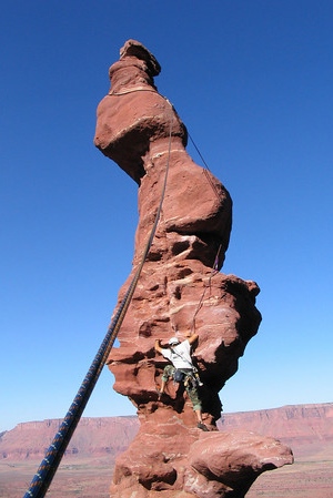 A climber on the iconic corkscrew climb, 'Ancient Art.'